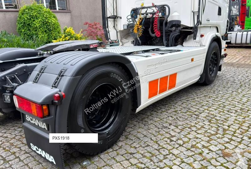 Cap tractor Scania R 400