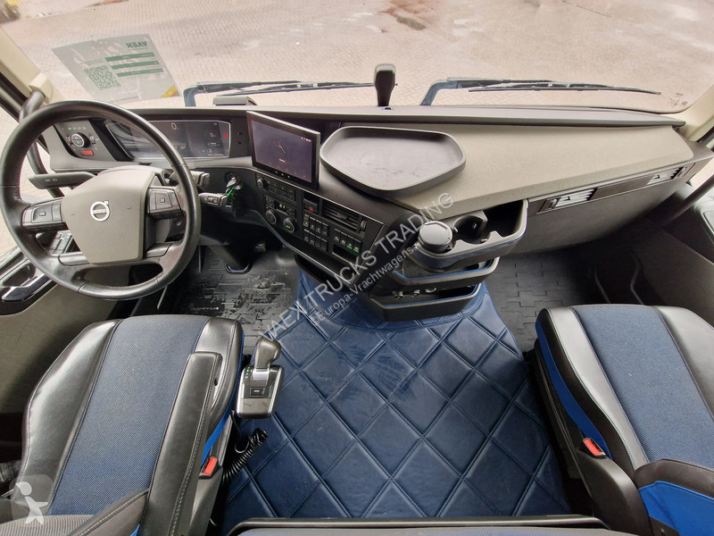 Tracteur Volvo 13460 Globetrotter XL 6x2 - Full...