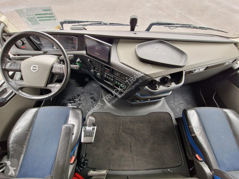 Tracteur Volvo 13460 Globetrotter XL 4x2 - I...