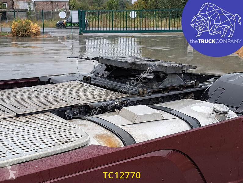 Tracteur DAF 530