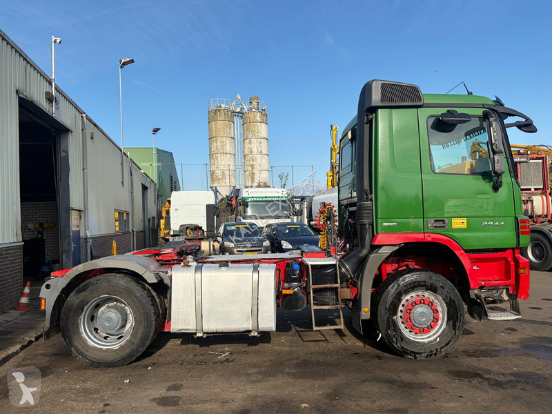 Trekker Mercedes 2044 Tractor - V6 - 4x4 - EPS...