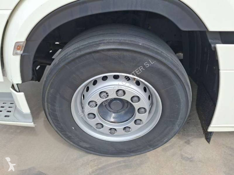 Cabeza tractora DAF