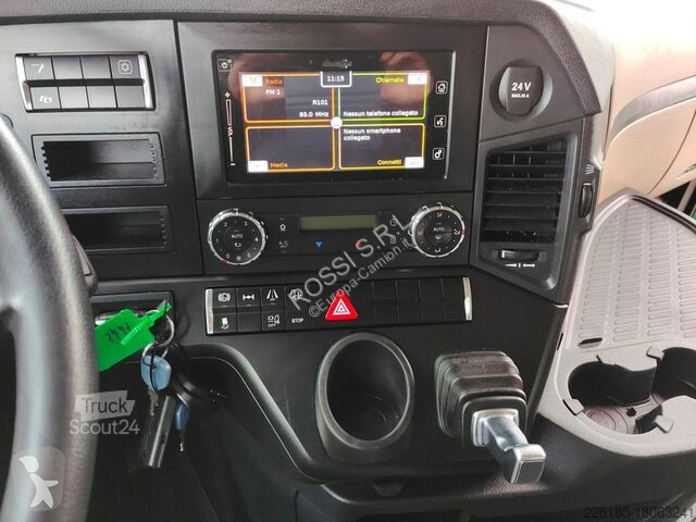 Tratores Mercedes - 1848 LSnRL Trattori Flat Floor