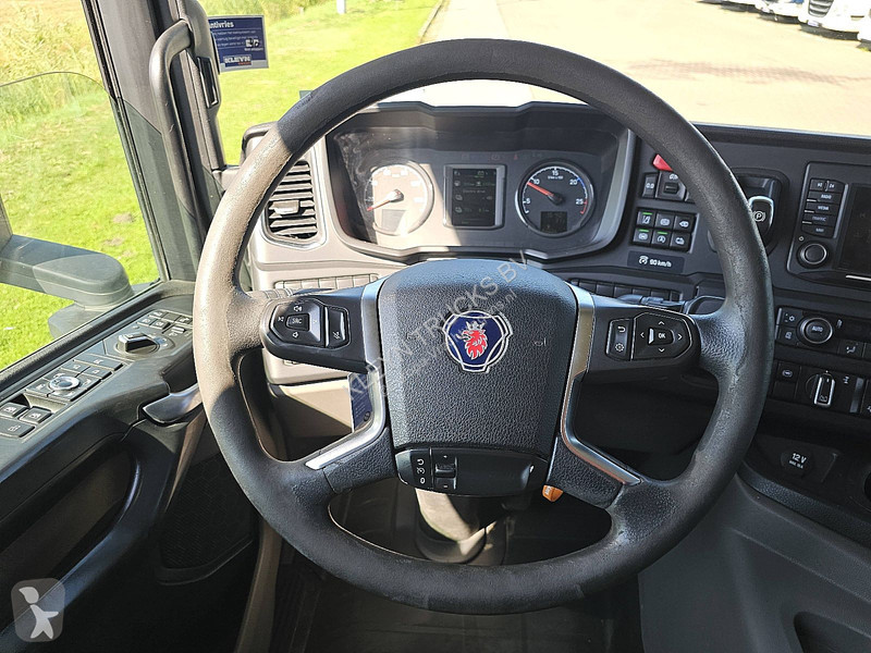 Trekker Scania P360 HYBRID CP17