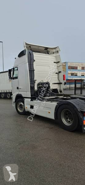 Cabeza tractora Volvo