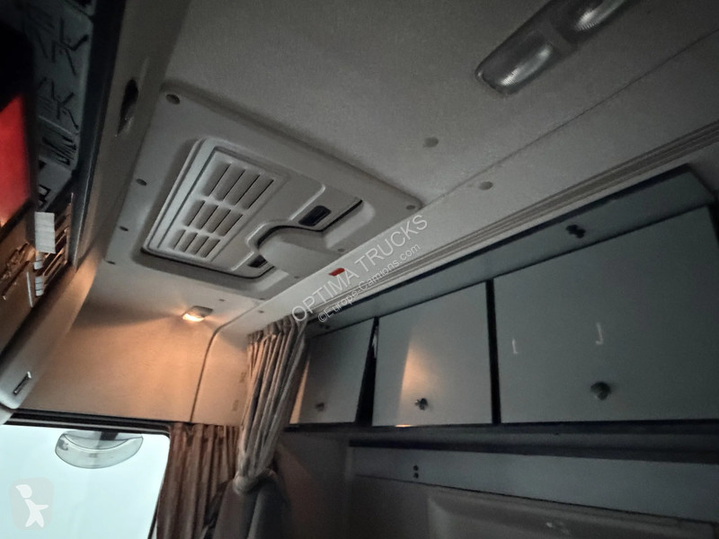Cabeza tractora DAF 106440 Spacecab