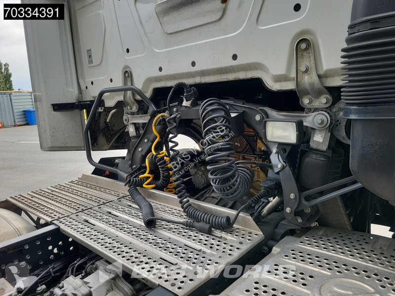 Cabeza tractora Mercedes 1845 4X2 StreamSpace...