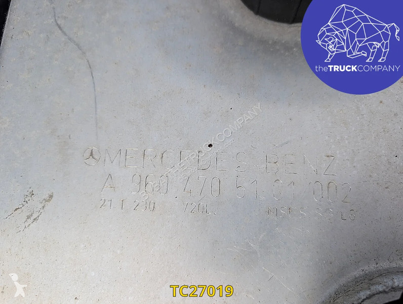 Тягач Mercedes 1853