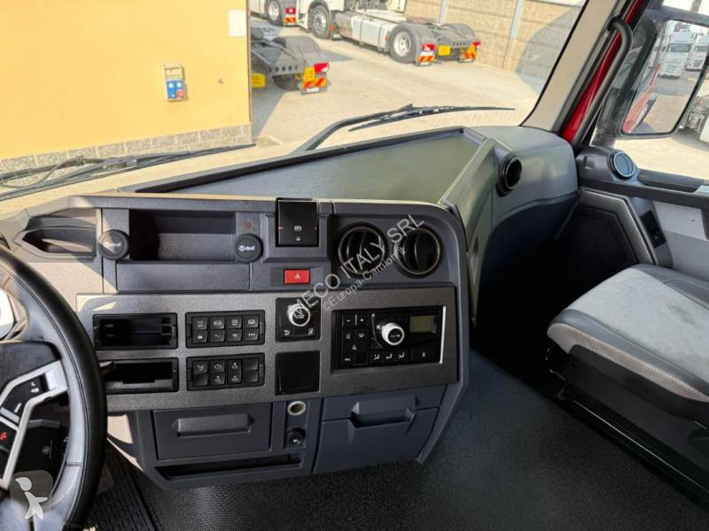 Cabeza tractora Renault 460