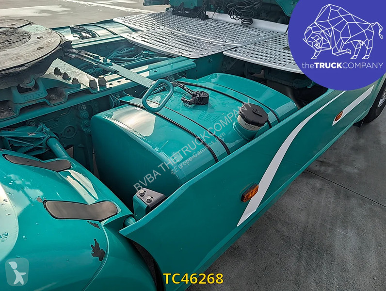 Тягач DAF 530