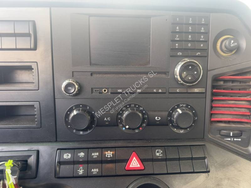 Cabeza tractora Mercedes 2145 AK