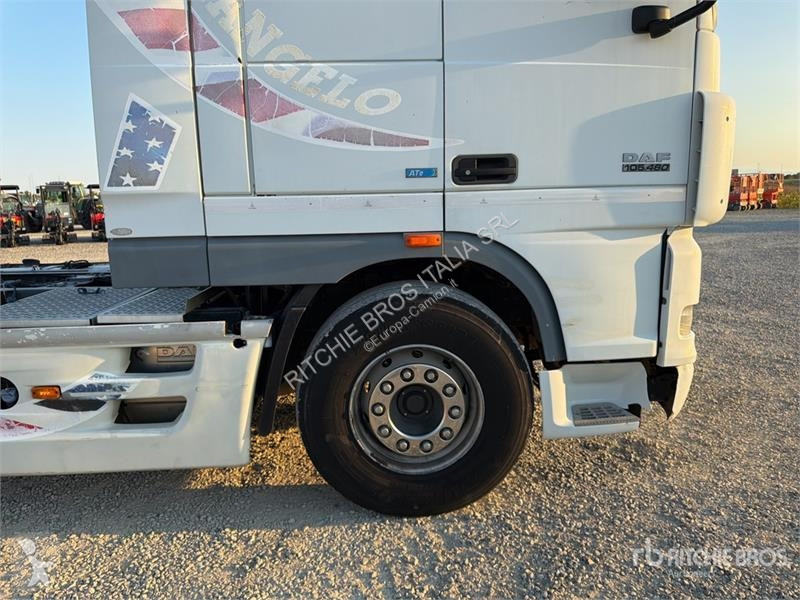 Cabeza tractora DAF 4x2 S/A Sleeper Truck Tractor