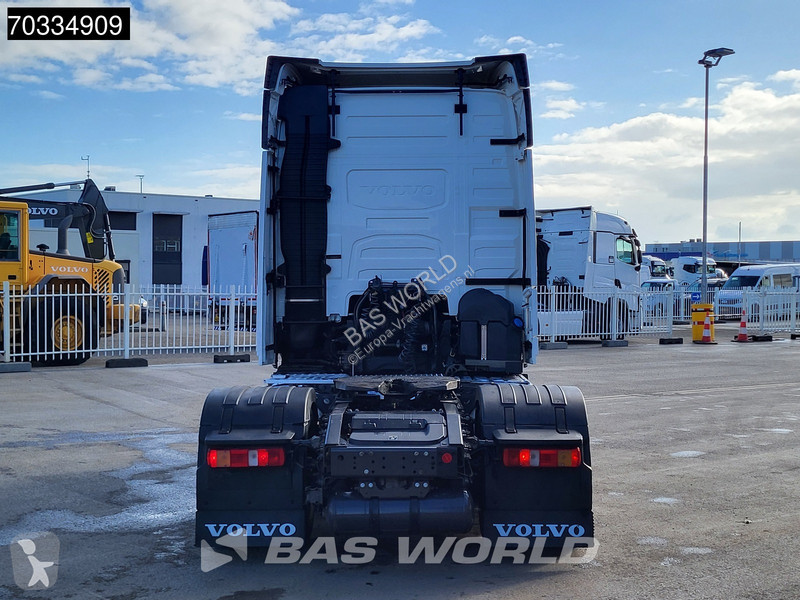 Nyergesvontató Volvo FH 460 4X2 Globe APK...
