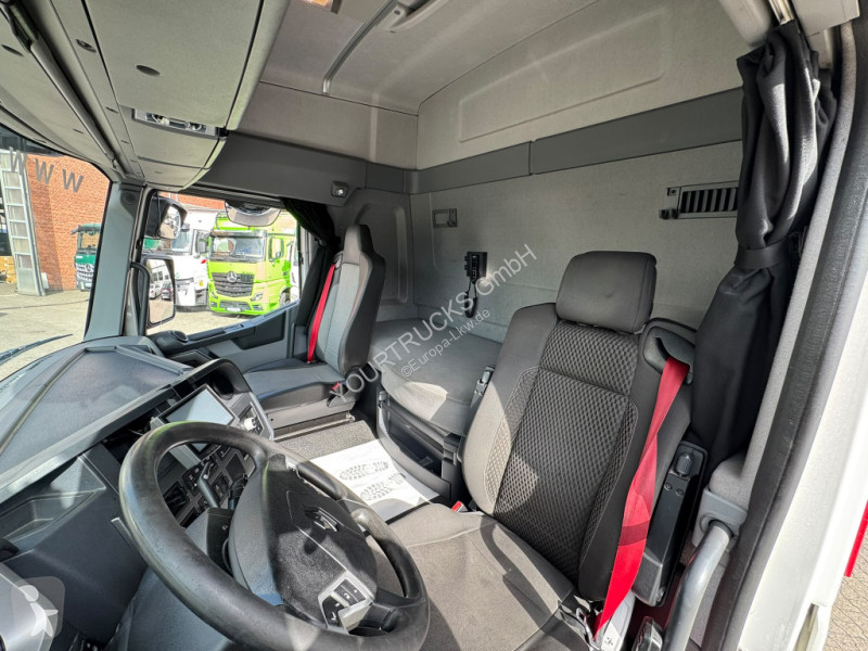 Nyergesvontató Renault   T 430 E6 Retarder...