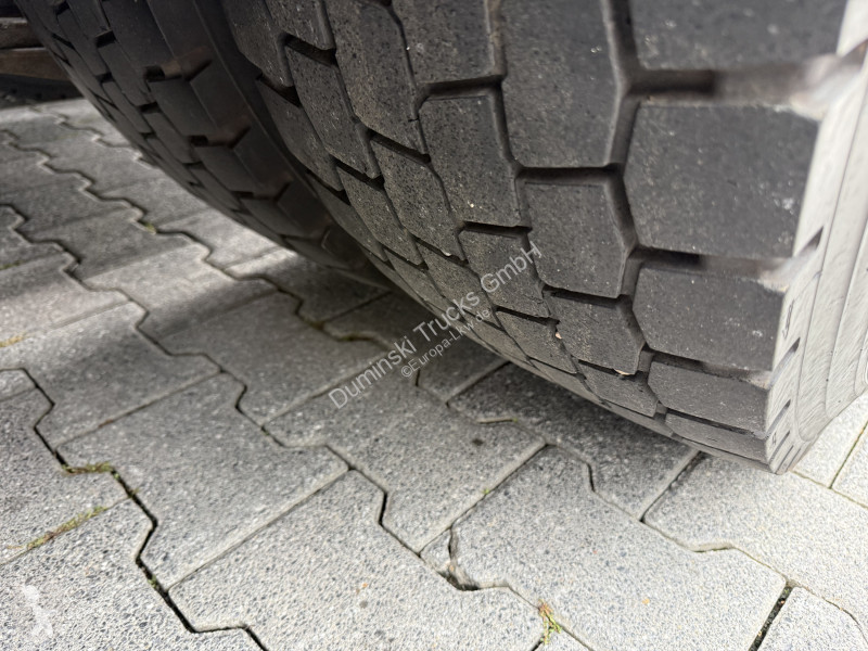 Nyergesvontató Volvo FH460 6X2 Kran HMF 2620...
