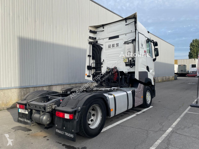 Тягач Renault T520