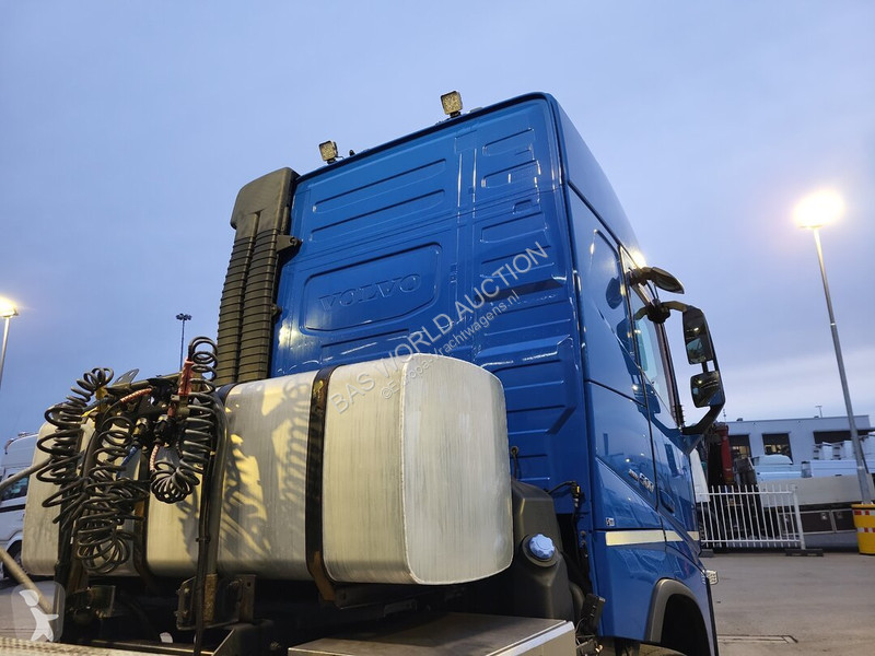 Tracteur Volvo 500