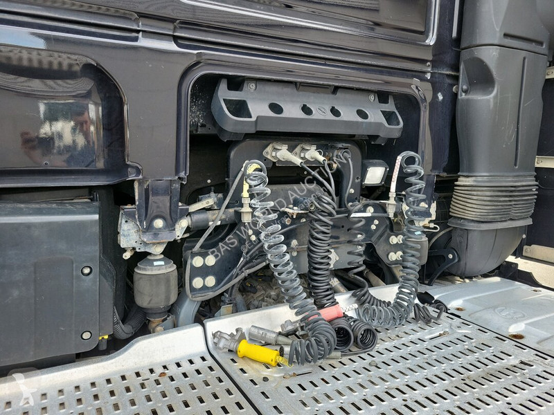 Cap tractor DAF 510