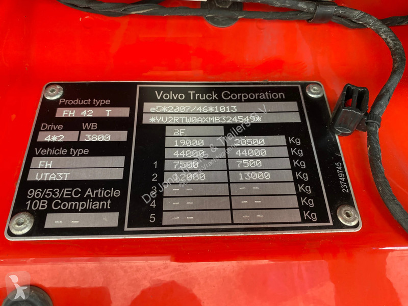 Tractor Volvo 13420 Globetrotter / Automatic /...