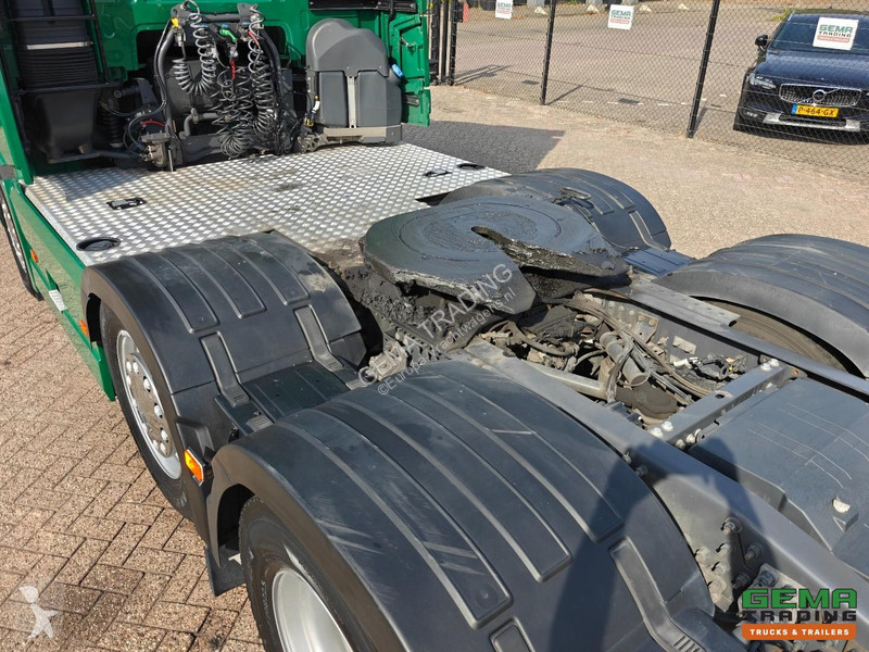 Cap tractor Volvo 460 6x2/4 GlobeTrotter Euro...