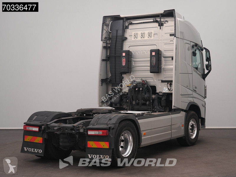 Cap tractor Volvo 500  4X2 ADR 2x Tanks...
