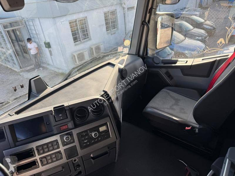 Тягач Renault  T 480