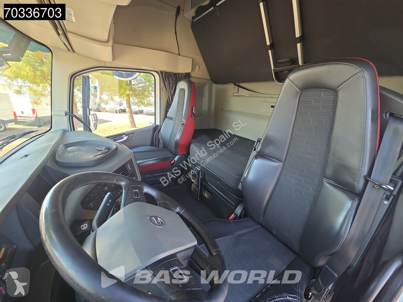 Тягач Volvo 500  4X2 XL 2xTanks Xenon ACC