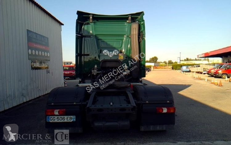 Traktor Mercedes
