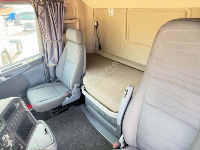 جرار Scania 520