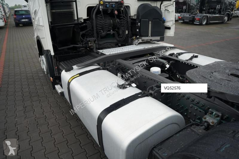 Влекач Volvo FH 500