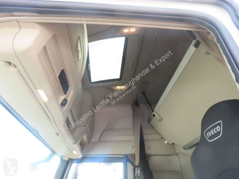 Iveco S-Way 490 Intarder FZ.4 tractor unit