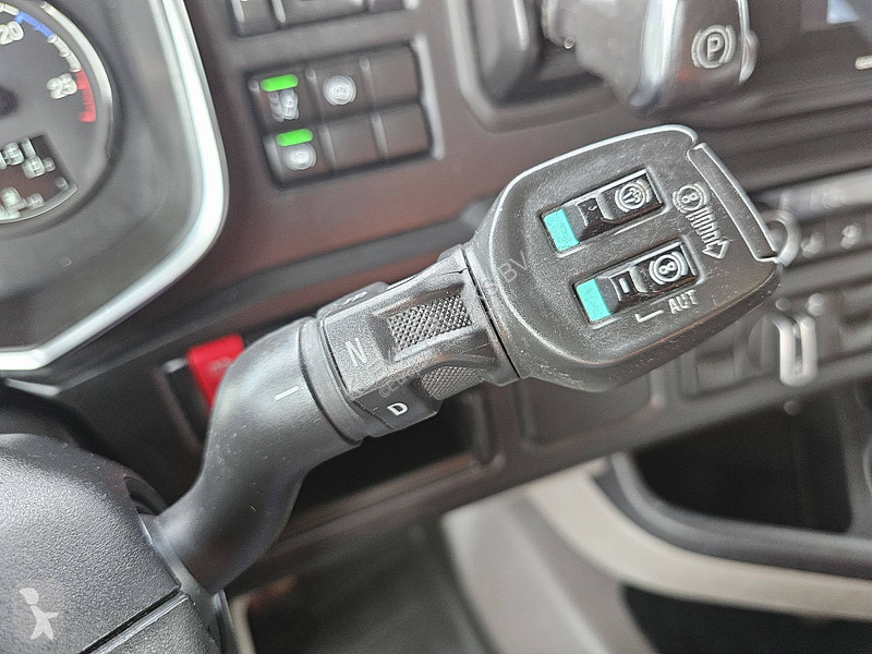 Scania 410 tractor unit