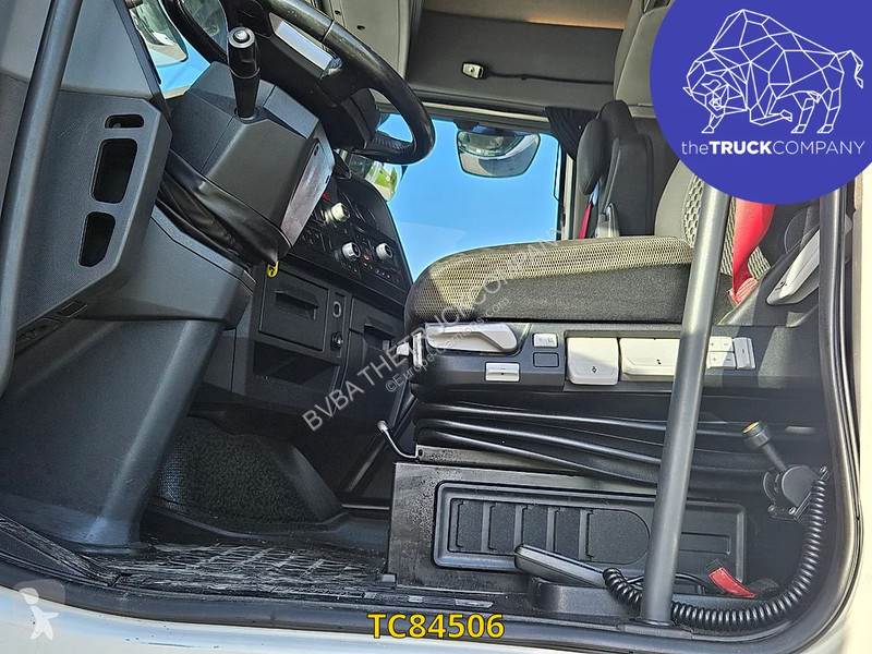 Renault T 520 tractor unit