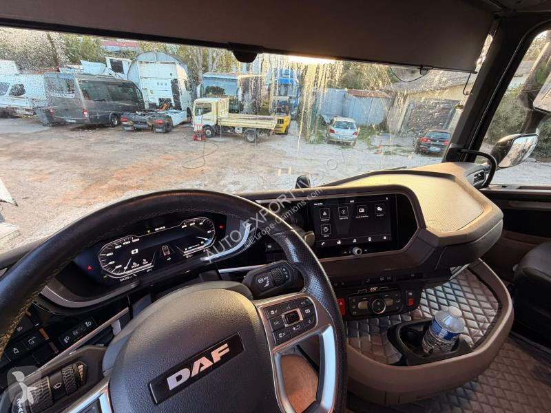 DAF 530 tractor unit
