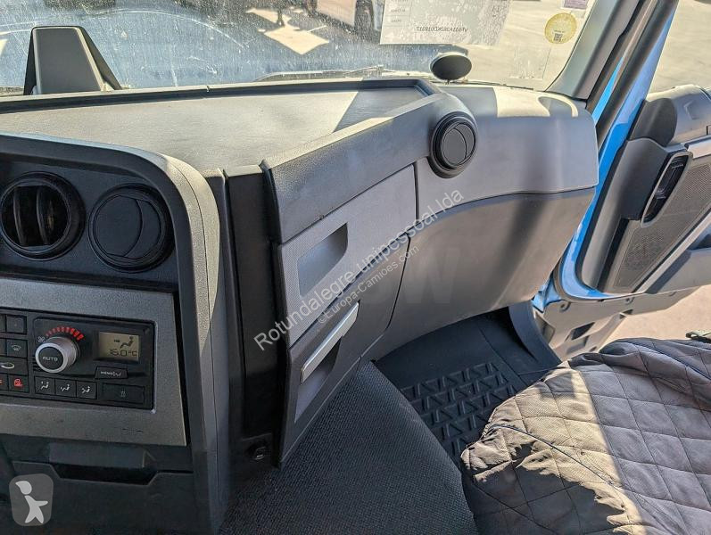 Renault  T 520 tractor unit