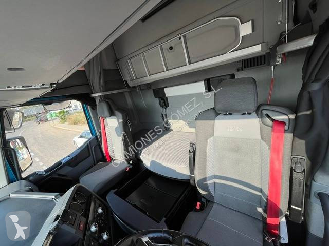 Renault 480 T4X2 E6 tractor unit