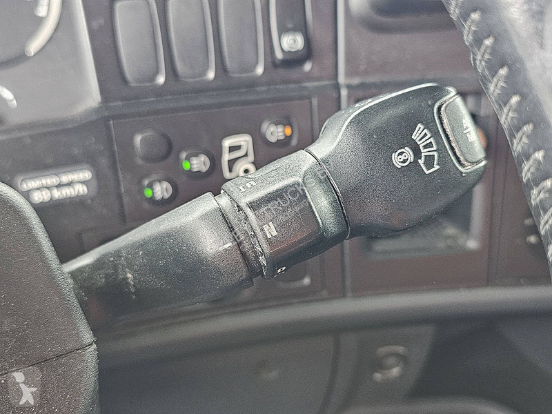Scania 410 tractor unit