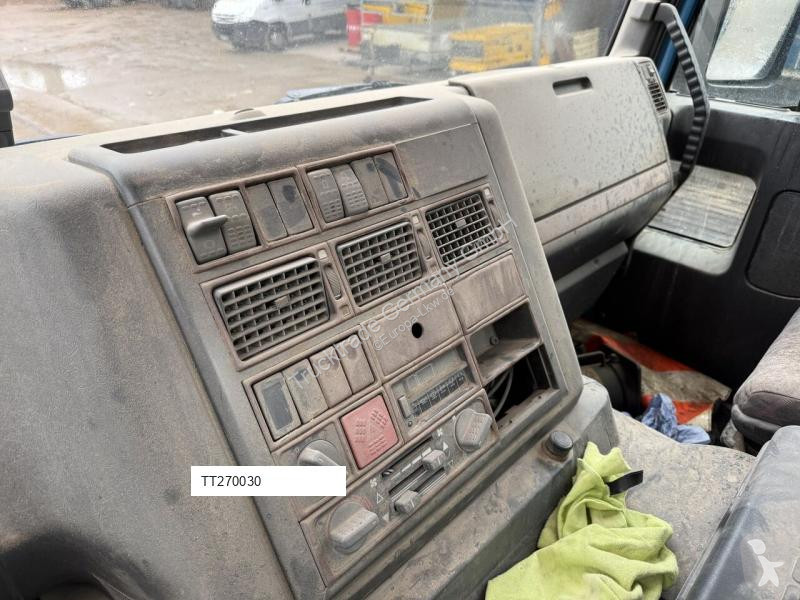 Iveco 190E44W 13 tractor unit