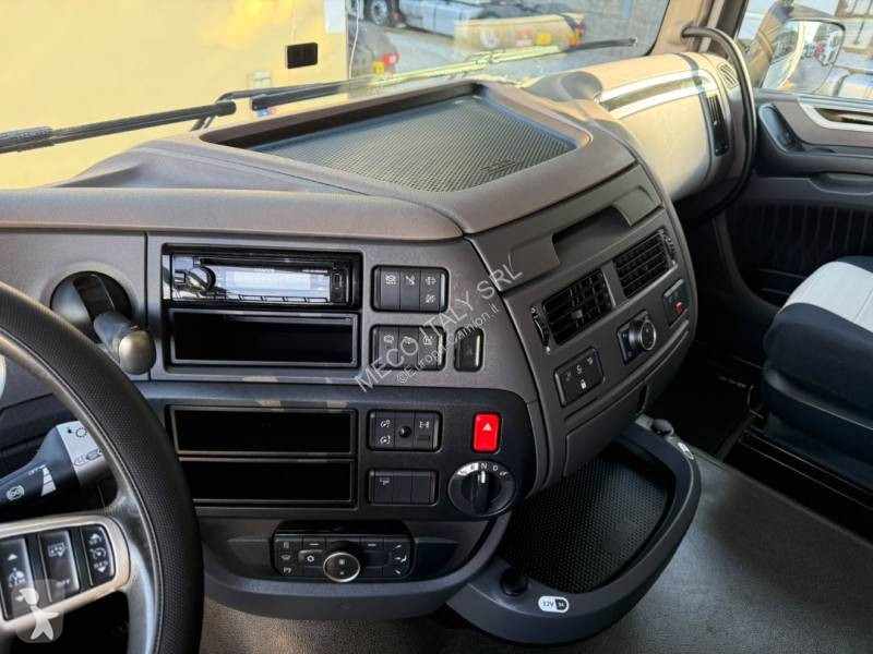DAF 480 tractor unit