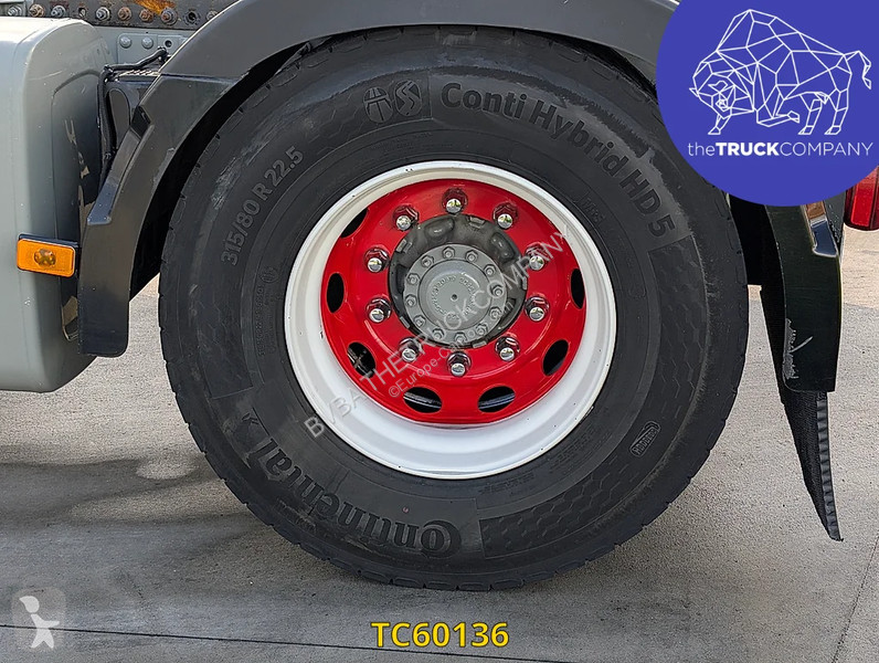 Traktor Volvo 500