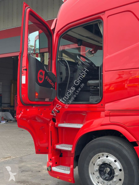 Tahač Volvo 4x2 BL ACC Hydraulik Retarder