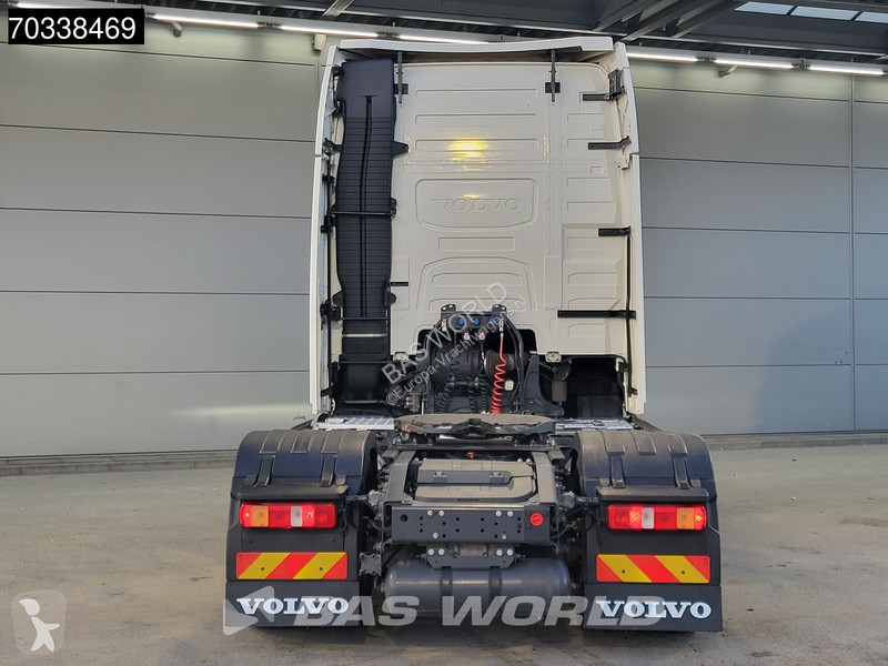 Tahač Volvo 500 4X2 XL 2x Tanks I-ParkCool ACC