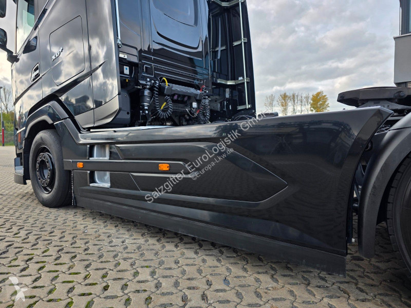 Traktor DAF + 530FT