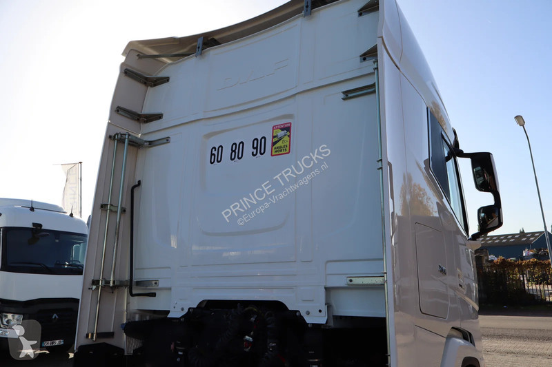 Traktor DAF * 530 *