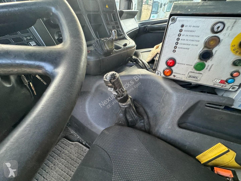 Trekker Scania 94 - 230 (MANUA GEARBOX / BOITE...
