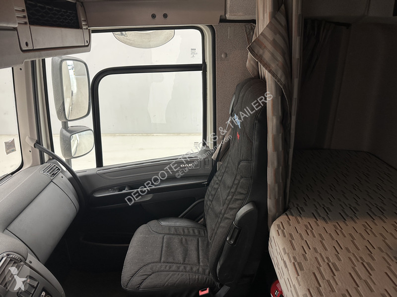 Traktor DAF 440