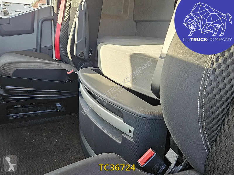 Traktor Renault T 520