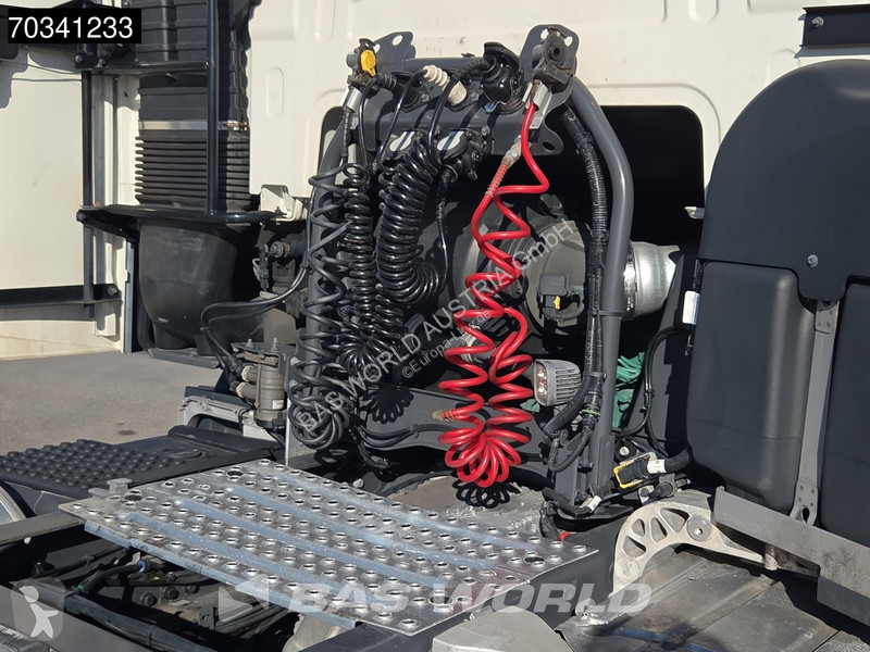Traktor Volvo FH 460 4X2 XL Mega 2x Tanks...