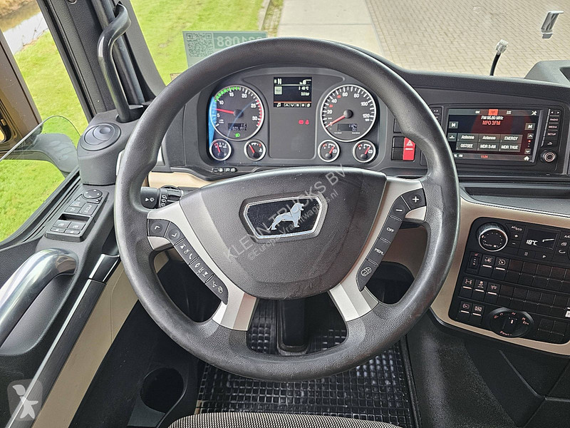 Traktor MAN 18.470
