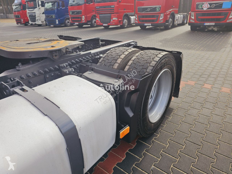 Tahač Volvo XXL NEW TIRES MANUAL 420 EURO 5 2011